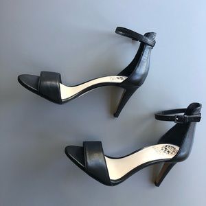 Vince Camuto size 7.5 Heels